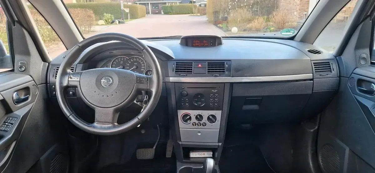 Gebraucht Opel Meriva 125 PS (91 kW) 2004 Weiß Van / Kleinbus
