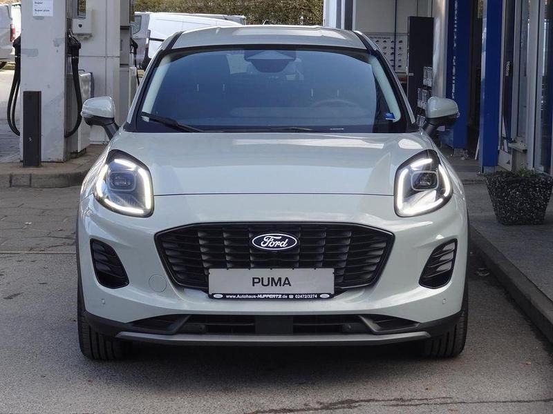Gebraucht Ford Puma Titanium 125 PS (91 kW) 2025 Cactus grey SUV