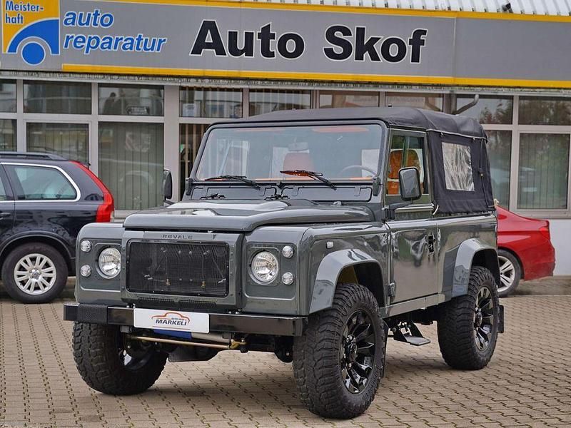 Grau Gebraucht 1988 Land Rover Defender SUV | 125.900 € - Bild 1/4