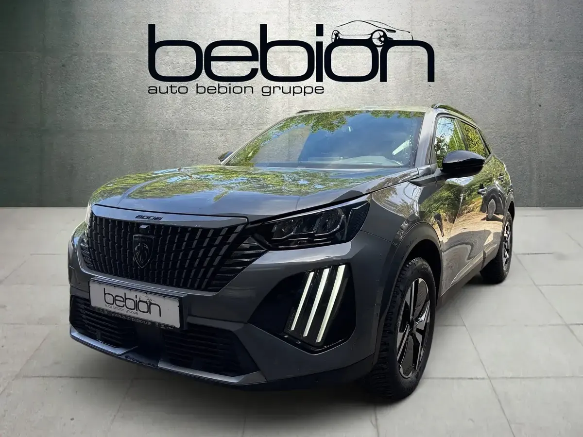 Gebraucht Peugeot 2008 Allure 131 PS (96 kW) 2024 SUV