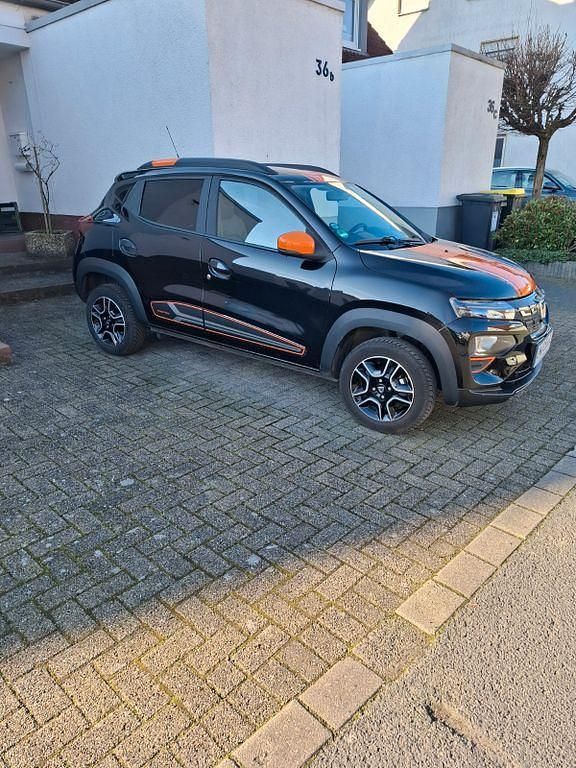 Gebraucht Dacia Spring Comfort Plus 33 kW (45 PS) 2022 Schwarz Kleinwagen