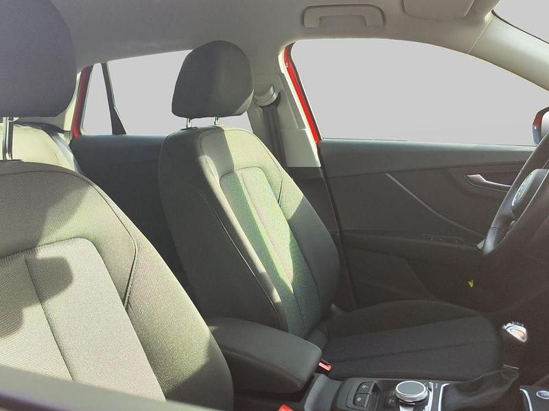 Gebraucht Audi Q2 Comfort 116 PS (85 kW) 2022 Rot SUV