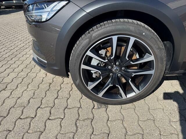 Gebraucht Volvo V90 CC Plus 197 PS (144 kW) 2023 Grau Kombi