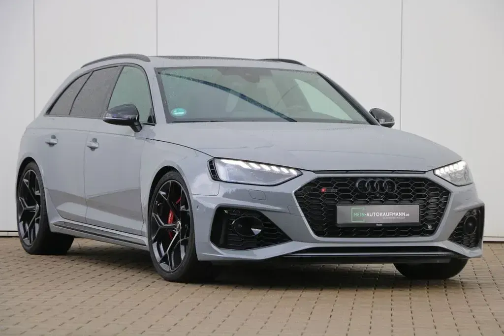 Gebraucht Audi RS4 Competition 450 PS (330 kW) 2023 Nardograu Kombi