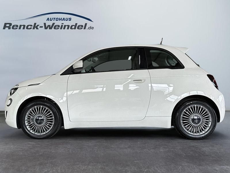 Gebraucht Fiat 500e Icon 86 kW (118 PS) 2022 Weiß Kleinwagen