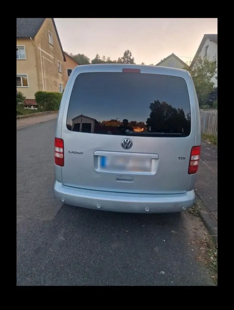 Gebraucht VW Caddy 102 PS (75 kW) 2010 Silber Van / Kleinbus