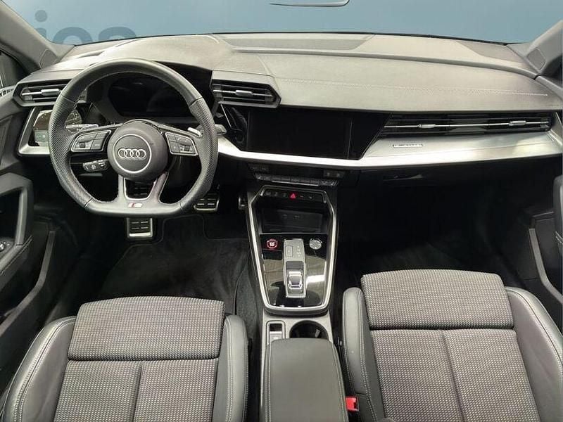 Usado Audi S3 2024 Gris Berlina