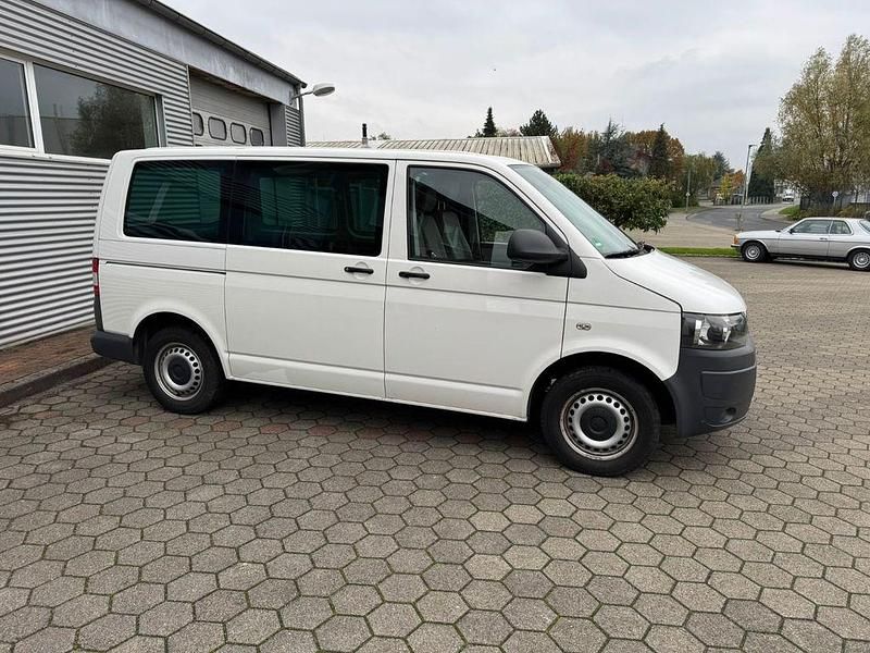 Weiß Gebraucht 2011 VW T5 Van | 9.282 € (Guter Preis) - Bild 1/4