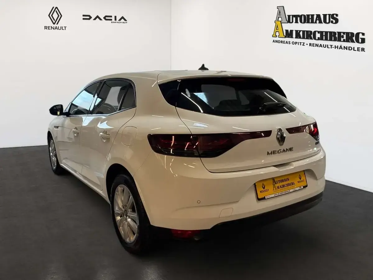Occasion Renault Mégane 94 ch (69 kW) 2022 Blanc Berline