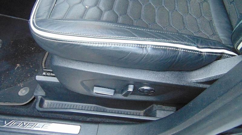 Gebraucht Ford S-MAX Vignale 209 PS (153 kW) 2017 Schwarz Van / Kleinbus