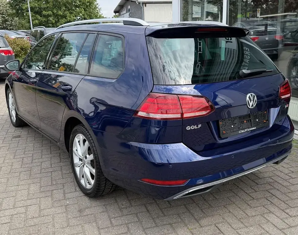 Gebraucht VW Golf VII Sound 116 PS (85 kW) 2018 Blau Kombi