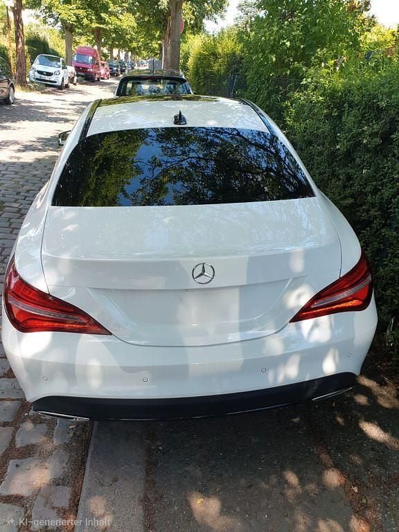 Gebraucht Mercedes CLA250 211 PS (155 kW) 2016 Weiß Limousine