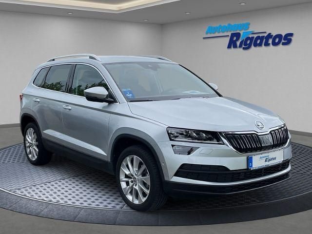 Brilliantsilber metallic Gebraucht 2021 Skoda Karoq Style SUV | 24.950 € (Guter Preis) - Bild 1/4