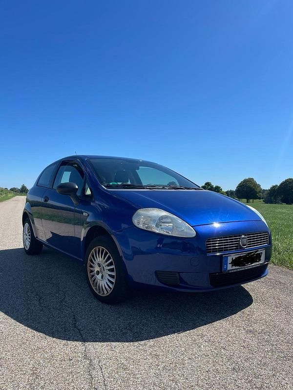 Blau Gebraucht 2008 Fiat Grande Punto Feel Kleinwagen | 700 € (Superpreis) - Bild 1/4
