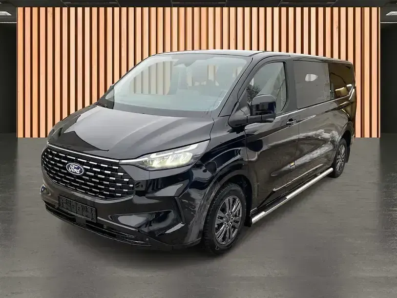 Gebraucht Ford Tourneo Custom Titanium 170 PS (125 kW) 2025 Schwarz Van