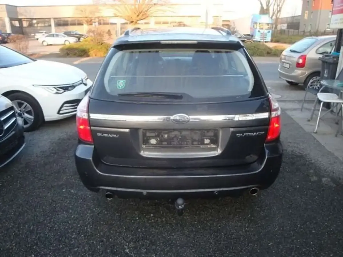 Gebraucht Subaru Outback 165 PS (121 kW) 2007 Grau Kombi