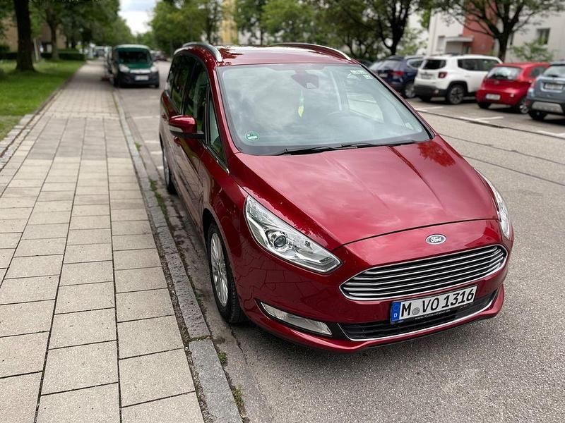 Gebraucht Ford Galaxy Trend 150 PS (110 kW) 2016 Rot Van / Kleinbus