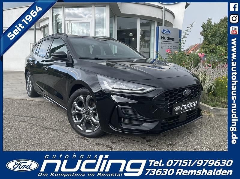 Obsidianschwarz Gebraucht 2023 Ford Focus ST-Line X Kombi | 24.370 € (Fairer Preis) - Bild 1/4