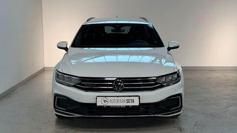 Gebraucht VW Passat GTE 218 PS (160 kW) 2021 Weiß Limousine