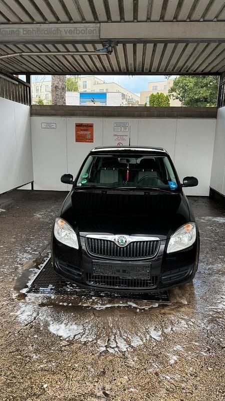 Gebraucht Skoda Fabia 84 PS (61 kW) 2010 Schwarz Limousine