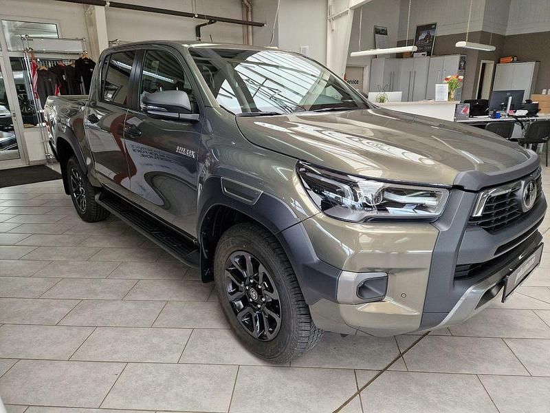 Neu Toyota HiLux 204 PS (150 kW) 2026 Braun Pickup