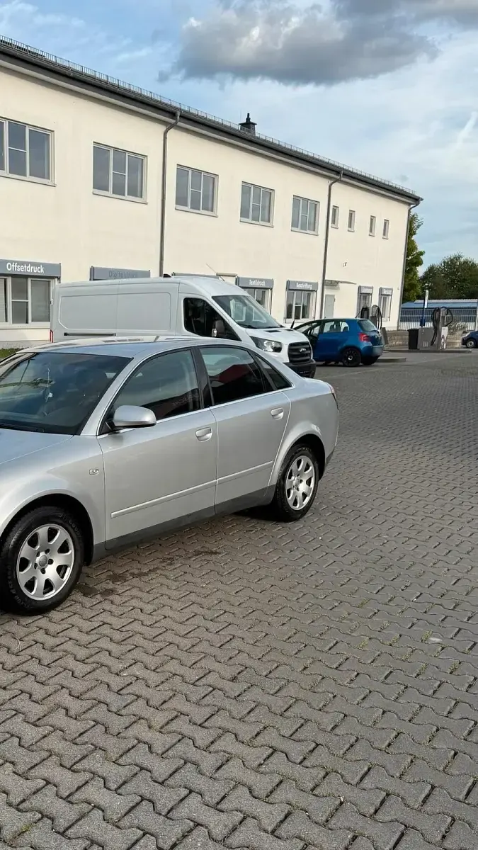 Gebraucht Audi A4 150 PS (110 kW) 2003 Silber Limousine