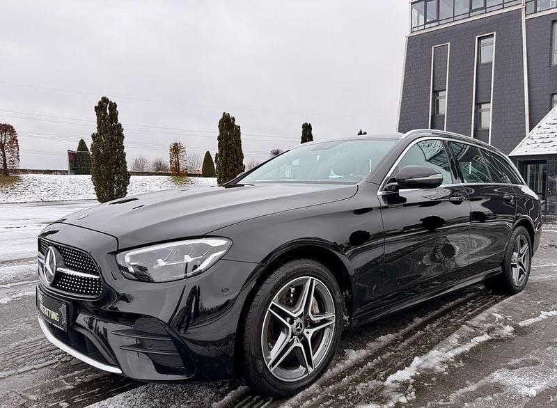Gebraucht Mercedes E300 AMG 194 PS (142 kW) 2022 Schwarz Kombi