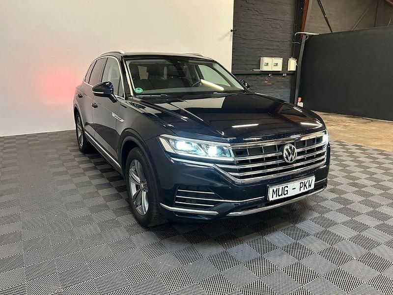 Gebraucht VW Touareg Elegance 231 PS (169 kW) 2020 Blau SUV