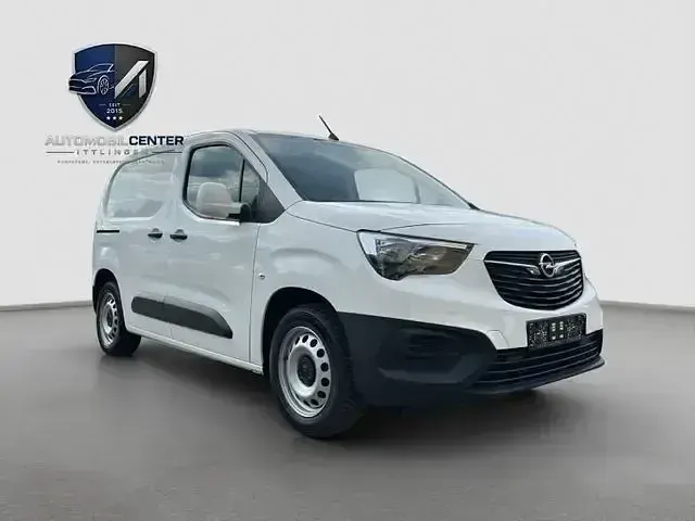 Gebraucht Opel Combo Edition 102 PS (75 kW) 2022 Weiß Van / Kleinbus