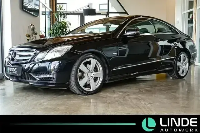 Käytetty Mercedes E200 Sport 184 HP (135 kW) 2013 Coupe - kaksiovinen