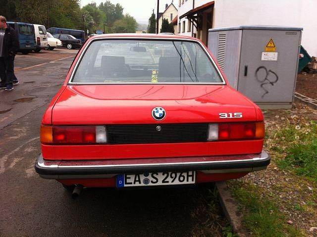 Gebraucht BMW 315 75 PS (55 kW) 1981 Rot Kleinwagen