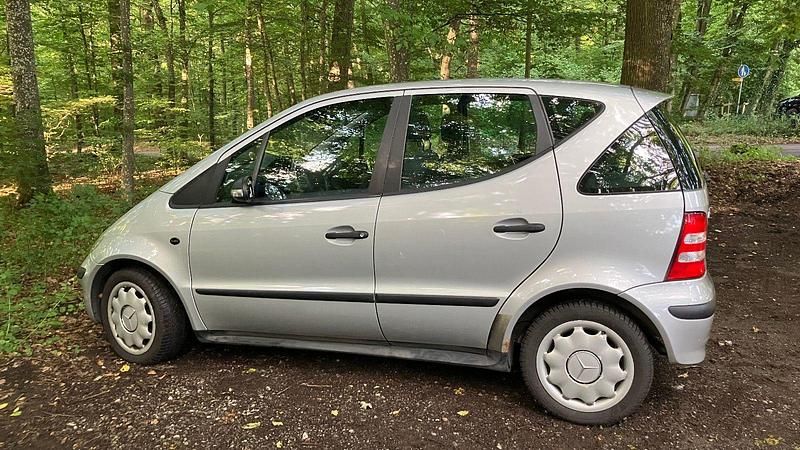 Grau Gebraucht 2004 Mercedes A140 Classic Van / Kleinbus | 900 € (Superpreis) - Bild 1/4