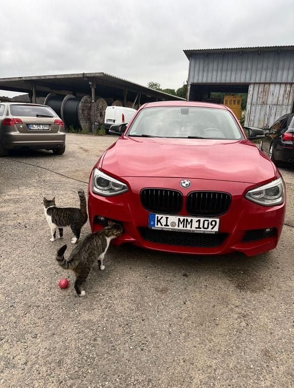 Gebraucht BMW 118 Sport Line 143 PS (105 kW) 2013 Rot Kleinwagen