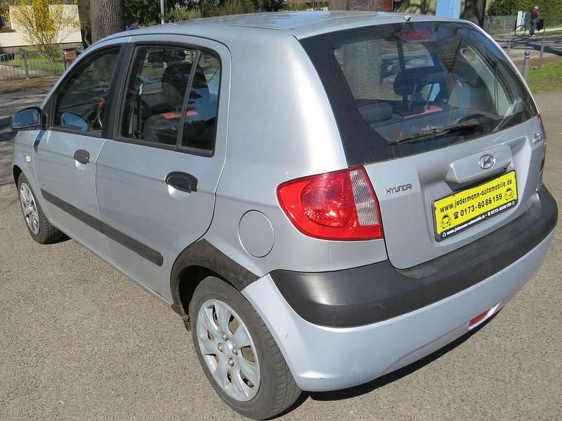 Gebraucht Hyundai Getz Basis 67 PS (49 kW) 2006 Space silver Kleinwagen