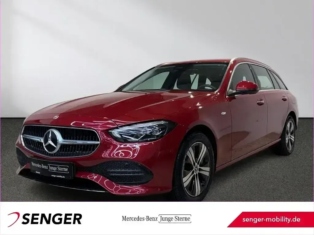 Używany Mercedes C300e Avantgarde 204 KM (150 kW) 2025 Sedan/Limuzyna