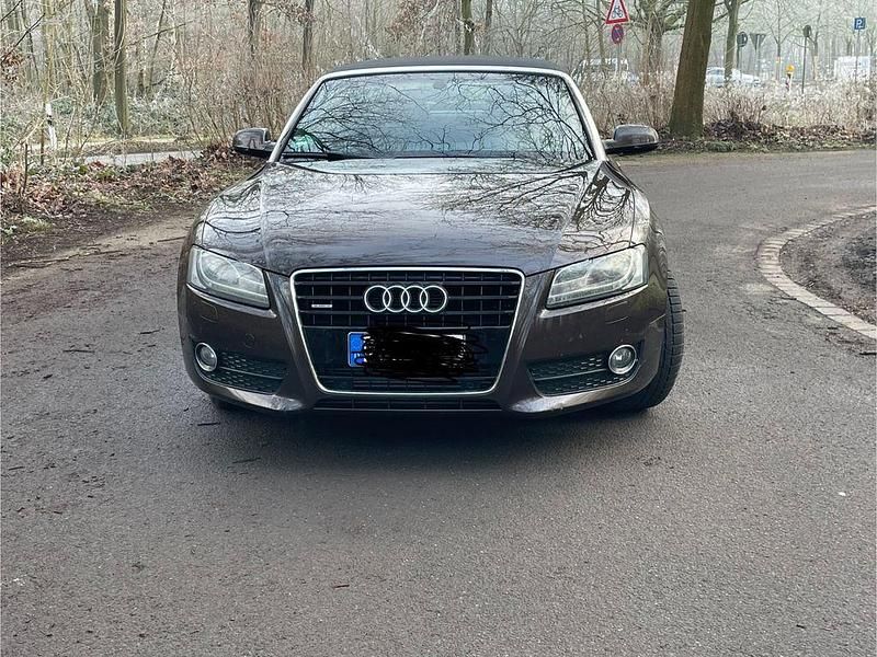 Braun Gebraucht 2011 Audi A5 Cabriolet Sport Cabrio | 12.900 € (Fairer Preis) - Bild 1/4