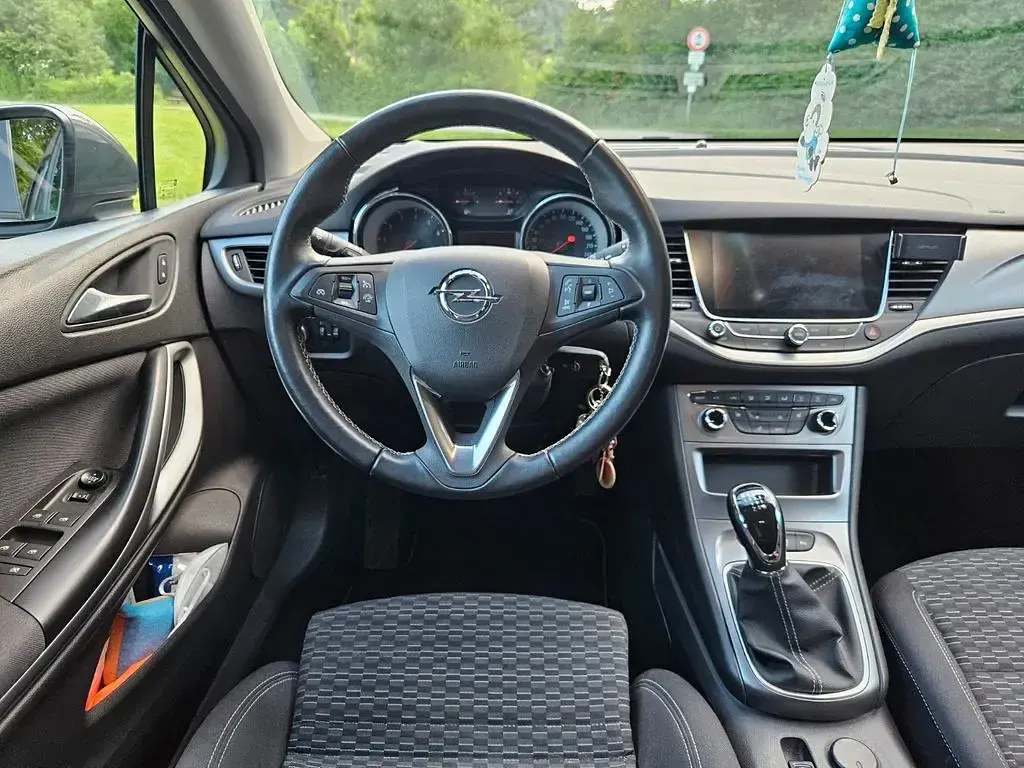 Gebraucht Opel Astra 150 PS (110 kW) 2019 Grau Kombi