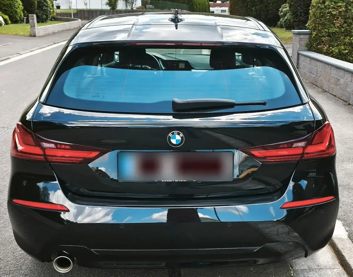 Gebraucht BMW 118 Advantage 140 PS (102 kW) 2020 Schwarz Kleinwagen