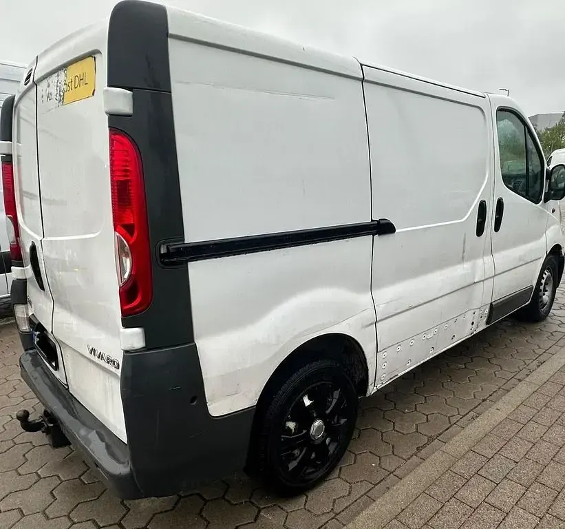 Gebraucht Opel Vivaro 90 PS (66 kW) 2007 Weiß Van / Kleinbus