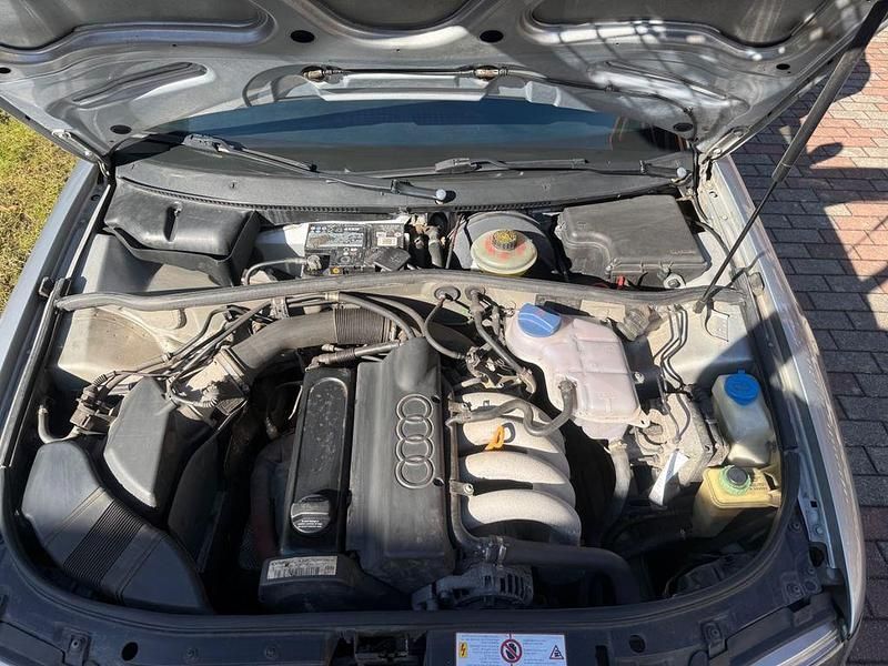 Gebraucht Audi A4 Performance 101 PS (74 kW) 1996 Silber Limousine