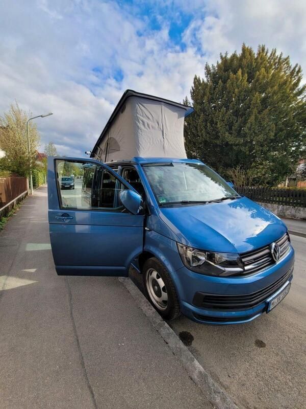 Blau Gebraucht 2016 VW T6 Beach Van | 42.000 € - Bild 1/4