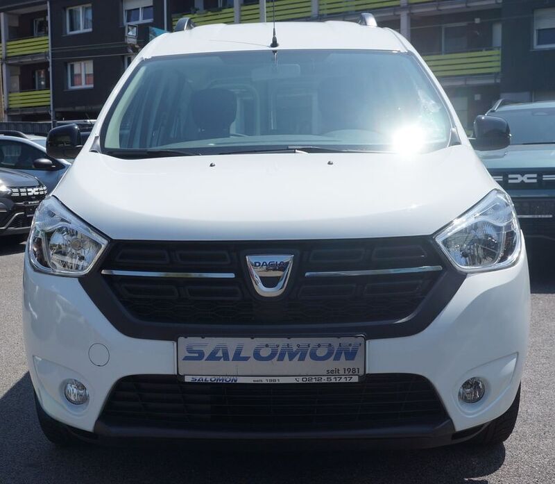 Weiß Gebraucht 2019 Dacia Dokker Van | 13.980 € (Fairer Preis) - Bild 1/4