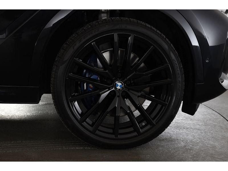 Gebraucht BMW X6 M50 Shadowline 530 PS (389 kW) 2022 Schwarz SUV