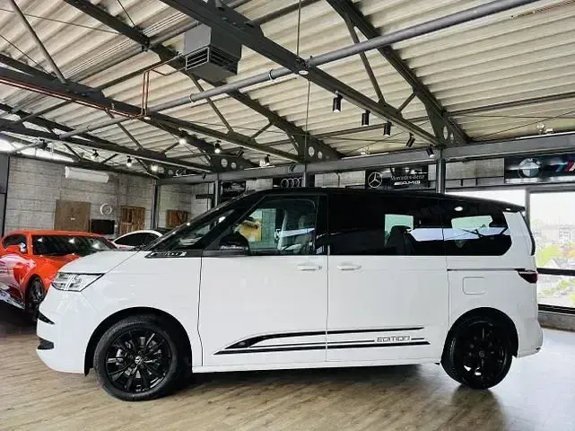 Usata VW Multivan Edition 218 CV (160 kW) 2023 Bianco Monovolume