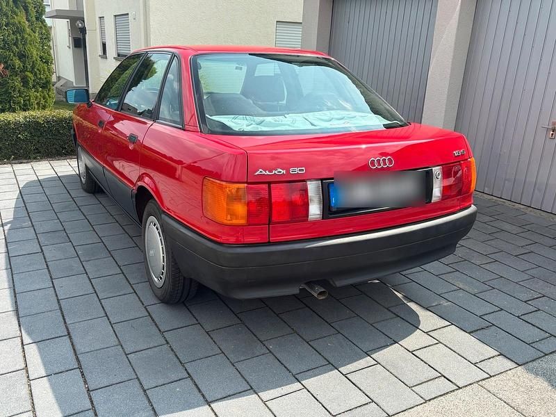 Rot Gebraucht 1990 Audi 80 Limousine | 3.000 € - Bild 1/4