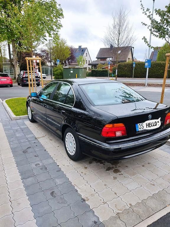 Second-hand BMW 520 150 CP (110 kW) 2000 Negru Berlinǎ