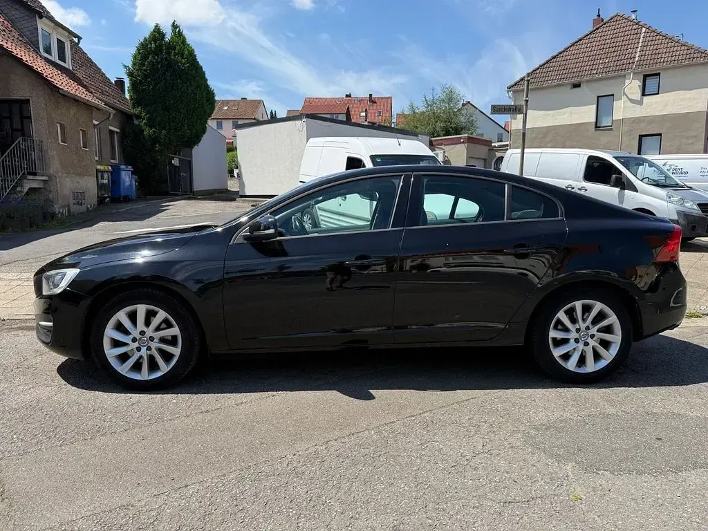 Gebraucht Volvo S60 Business Edition 150 PS (110 kW) 2016 Schwarz Limousine