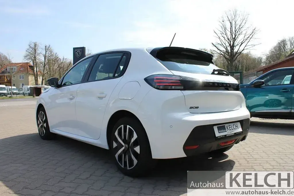 Gebraucht Peugeot 208 Active 75 PS (55 kW) 2024 Weiß Kleinwagen