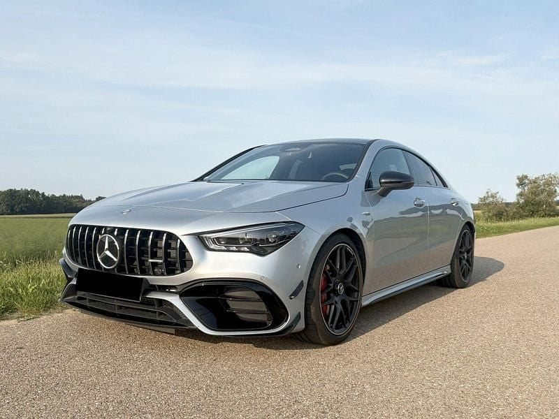 Silber Gebraucht 2025 Mercedes CLA45 AMG AMG Coupé | 72.449 € - Bild 1/4