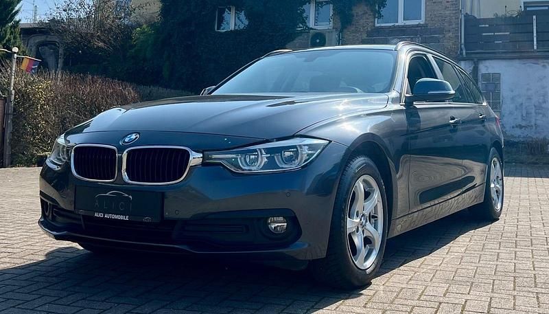 Gebraucht BMW 318 Advantage 150 PS (110 kW) 2019 Grau Kombi